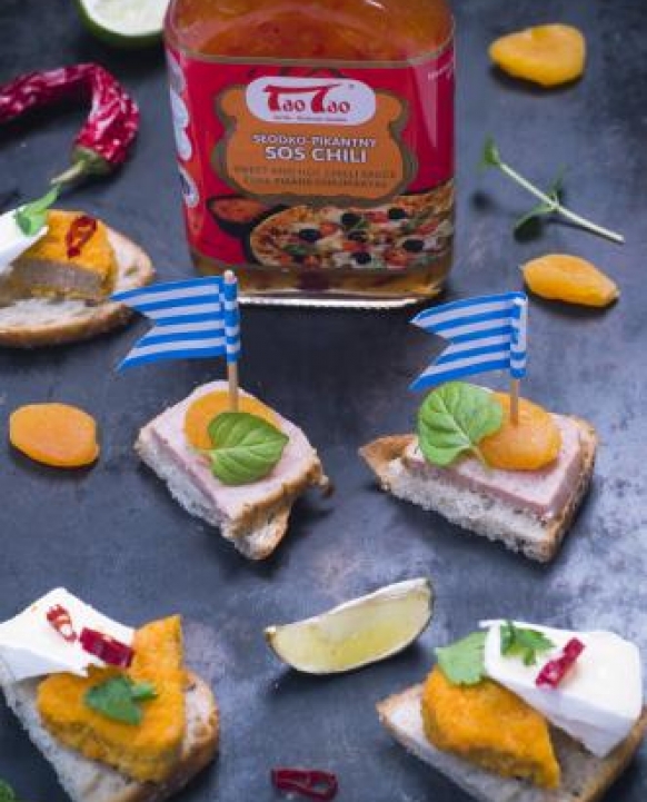 Karnawałowa przekąska ze Słodko-pikantnym sosem chili TaoTao